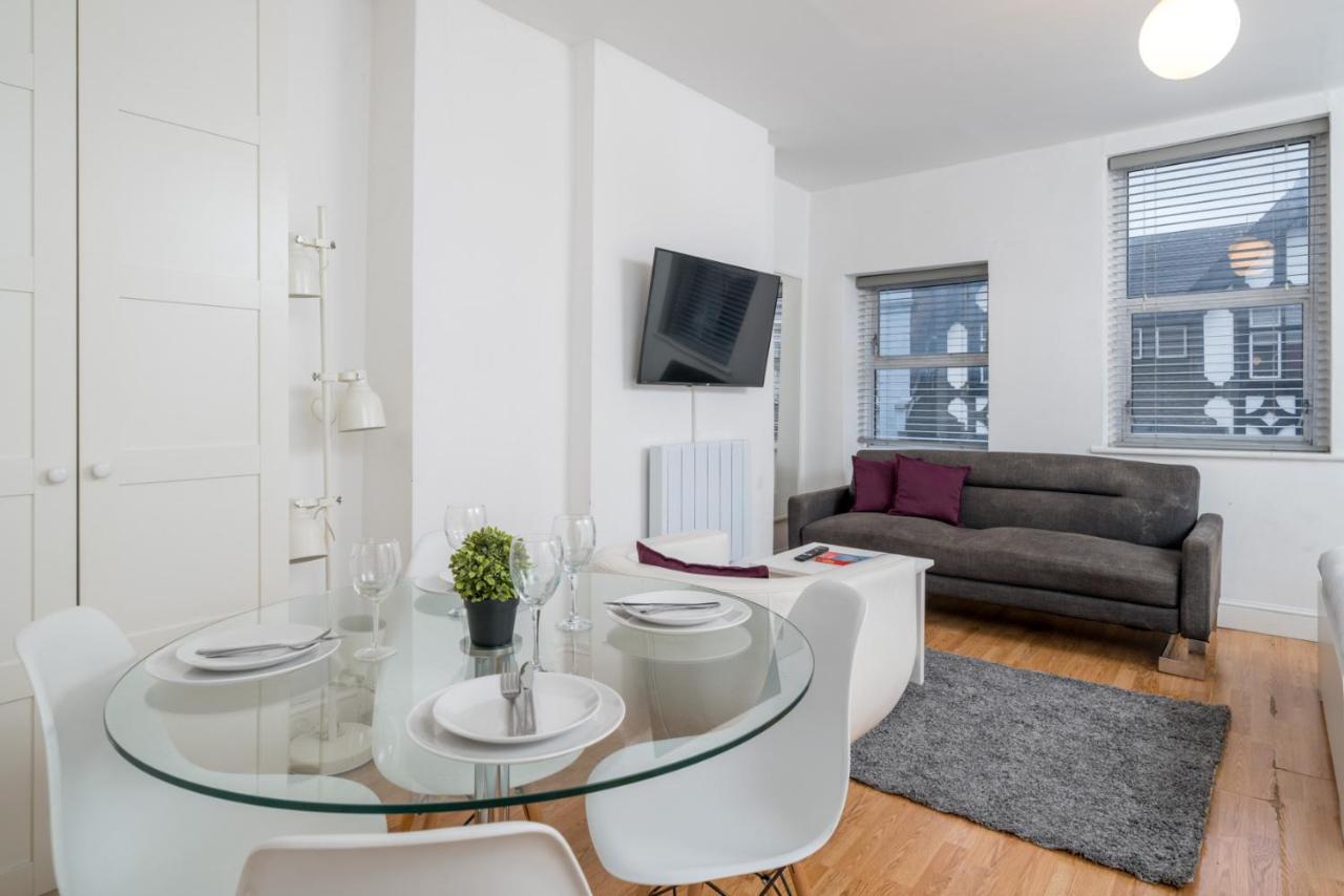 Soho & Covent Garden Apartment, Sleeps 3 London Luaran gambar