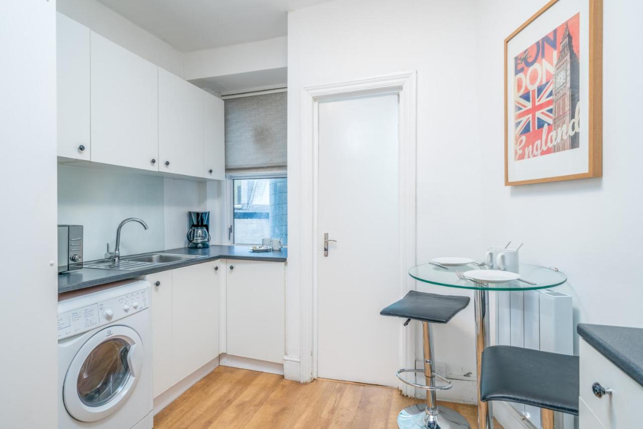 Soho & Covent Garden Apartment, Sleeps 3 London Luaran gambar